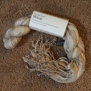 Viscose scarf "WAVE" native designs